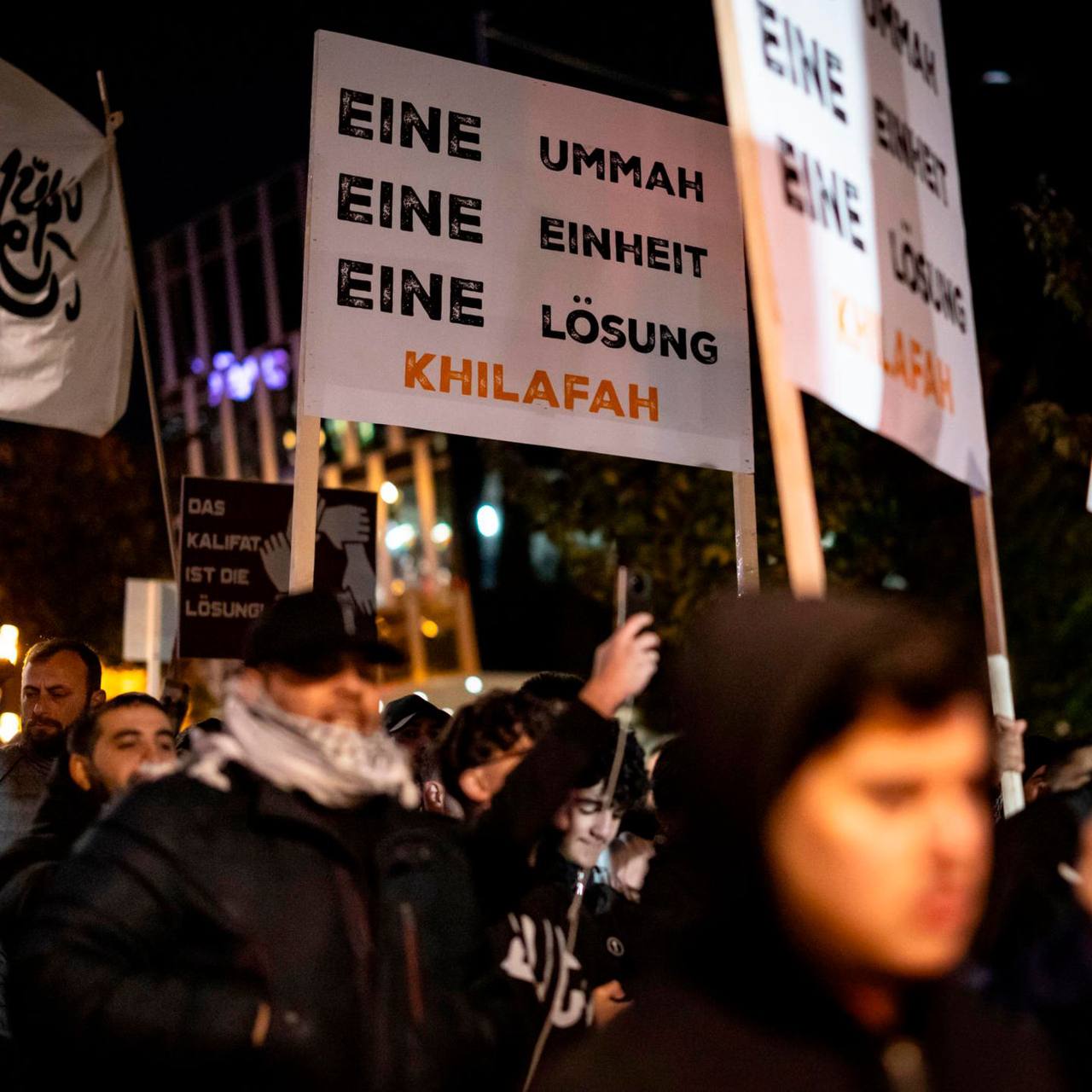 Eine Ummah – eine Einheit – eine Lösung – Khilafah