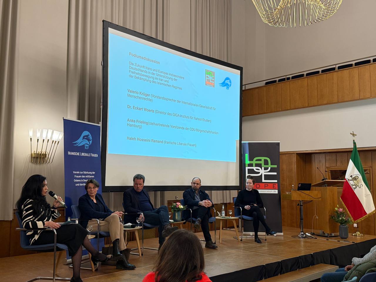 Podiumsdiskussion: Zukunft Irans und die Rolle Europas