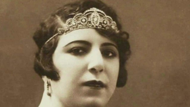 Qamar-ol-Moluk Vaziri